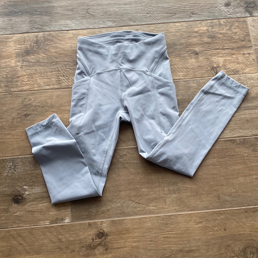 Like new lulu lemon leggings with pockets